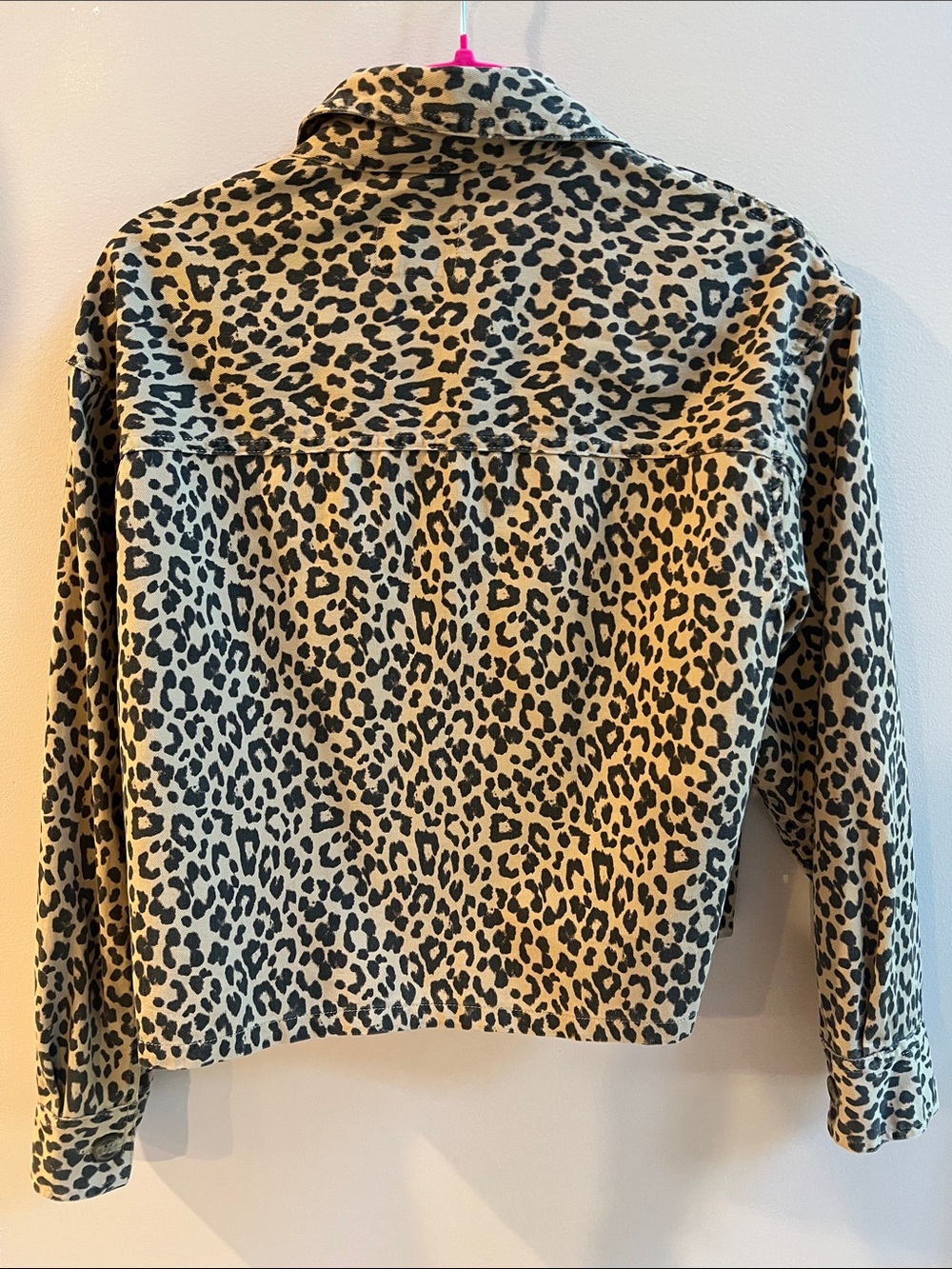 American Eagle Outfitters Leopard Print Jean Jacket - Tan & Black Size Medium - Picture 6 of 8